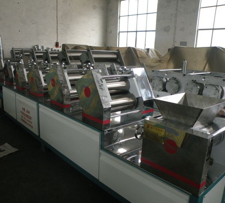 低溫掛面生產(chǎn)線 全自動(dòng)面條機(jī) 大型商用壓面機(jī)