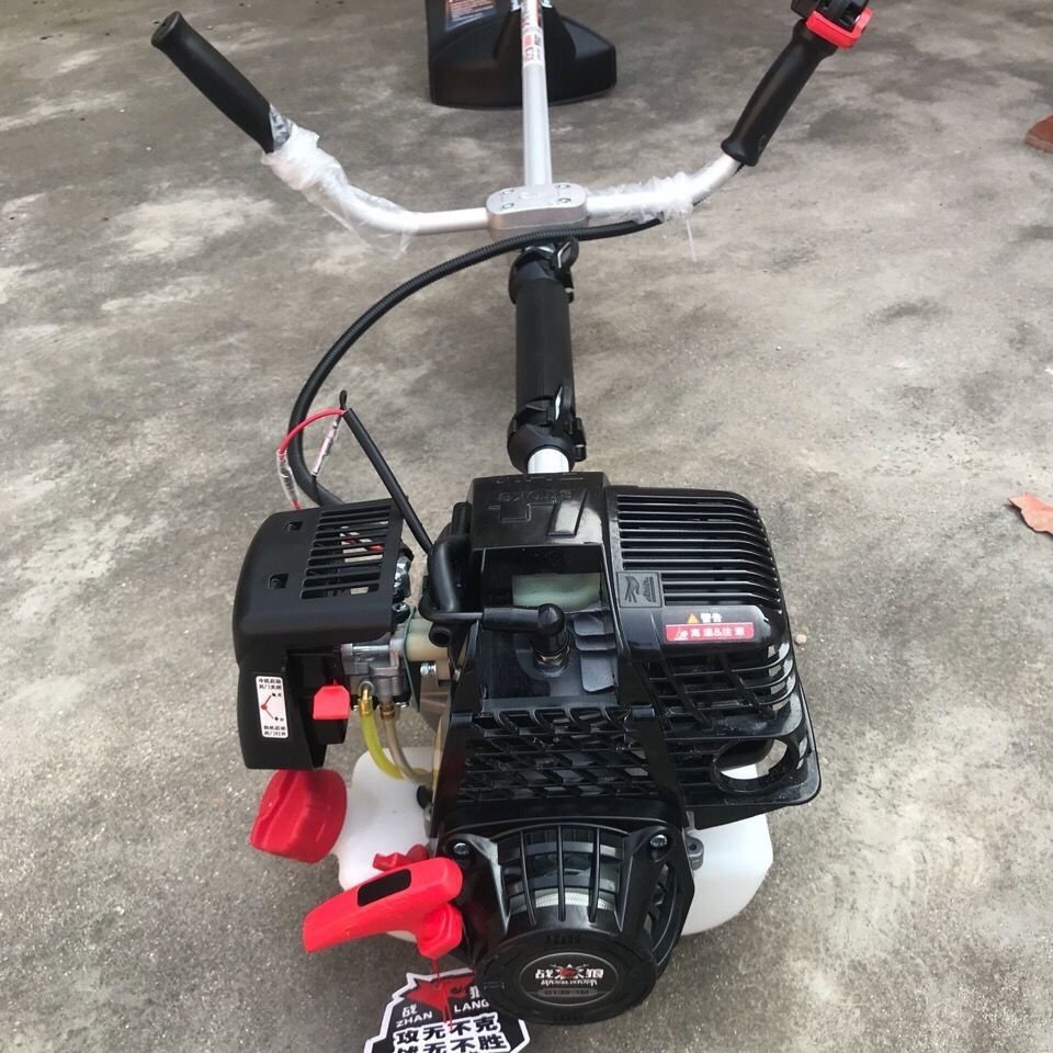 格致戰(zhàn)狼割草機(jī) 二沖程側(cè)掛式開荒除草機(jī) 四沖程背負(fù)式割灌機(jī)
